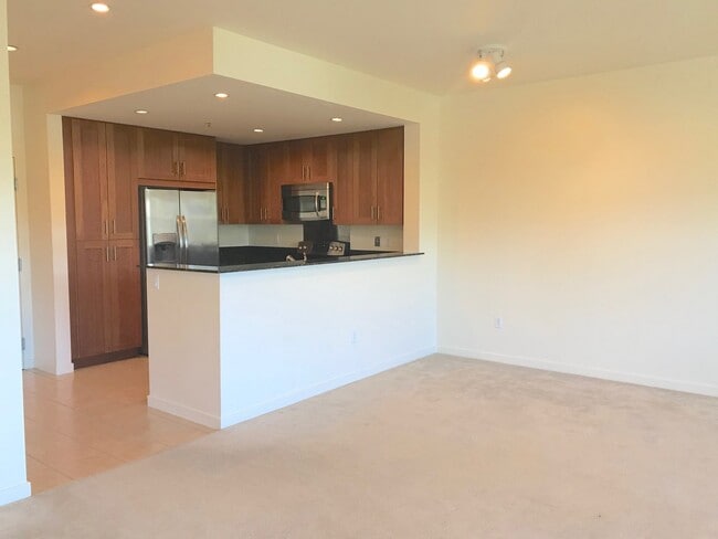 Building Photo - Grand 2 Bedroom Modern Condo in Prime NOPA...