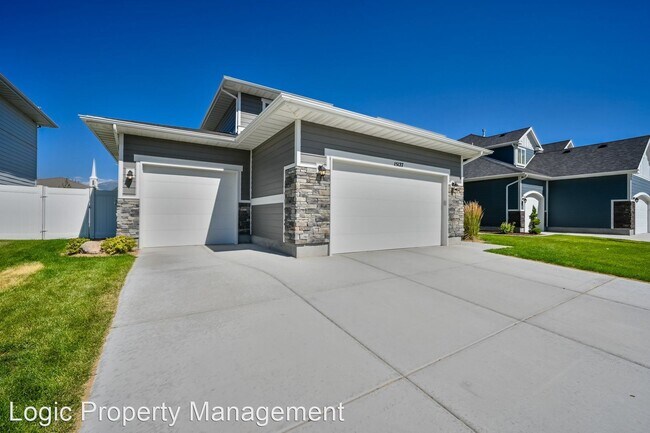 Building Photo - 4 br, 2.5 bath House - 15127 S Revolutiona...