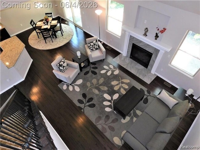 Building Photo - 20955 Oak Ridge Dr