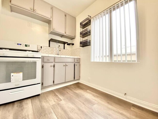 Foto del edificio - 0.0 bedroom in Los Angeles California 90033
