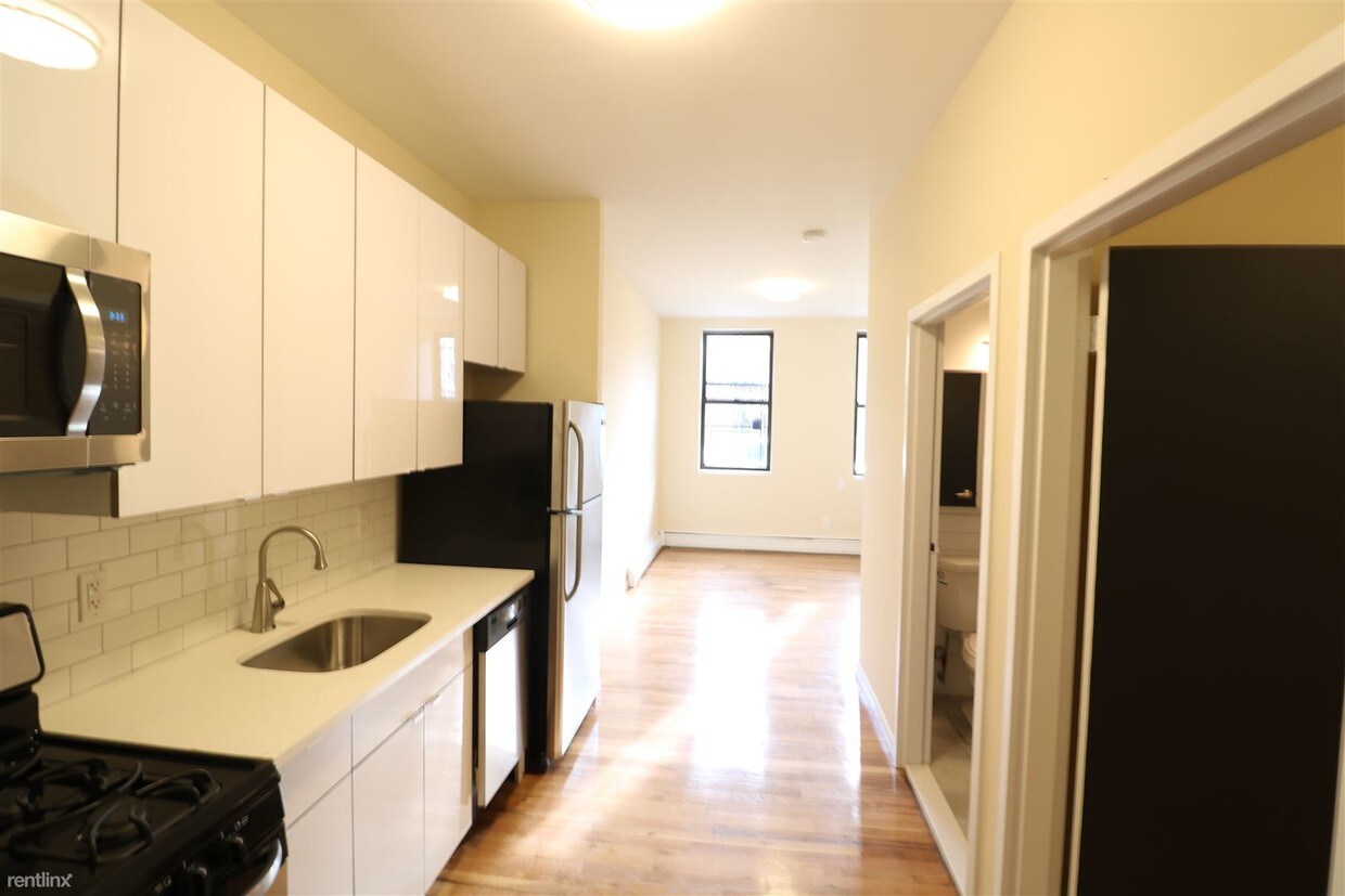 Foto principal - 475 Wilson Ave