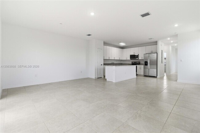Foto del edificio - 22340 SW 115th Ct