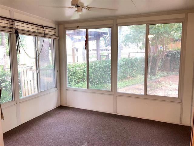 Building Photo - 3701 Halifax Dr