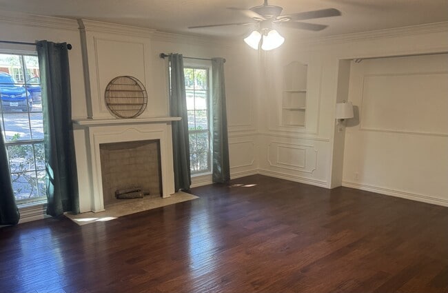 Foto del edificio - 2962 Mockingbird Ln