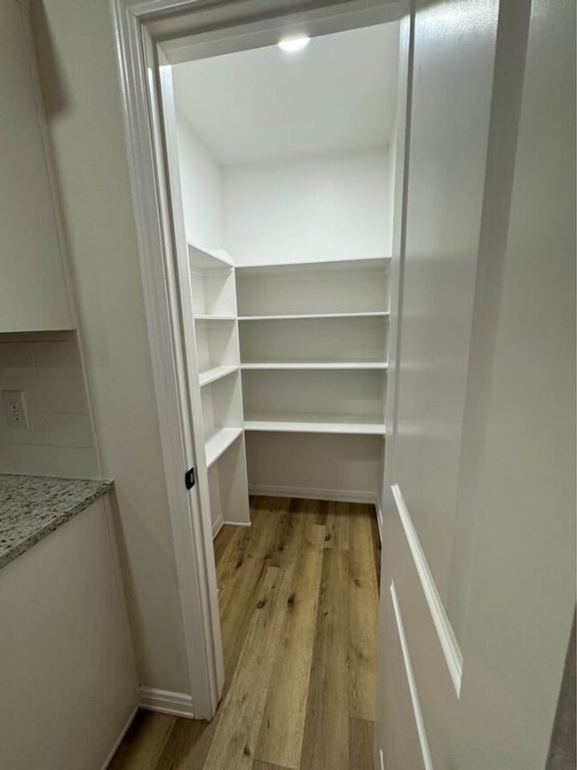 Foto del edificio - 926 Poplar St