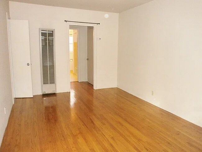 Building Photo - 2320 G St