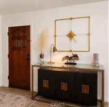 Building Photo - 258 W Escalones