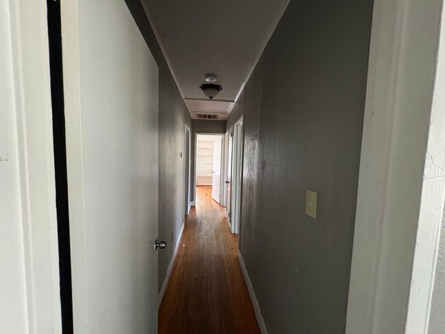 Foto del edificio - 3 Bedroom 1 Bath House for Rent