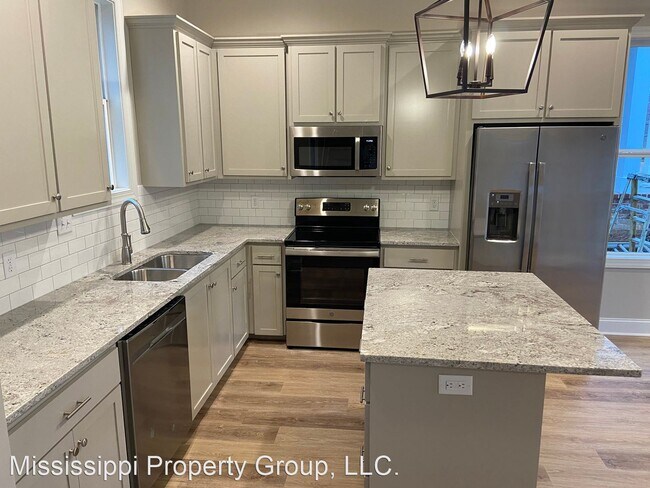 Foto del edificio - 2 br, 2 bath House - 1210 Ivy Road