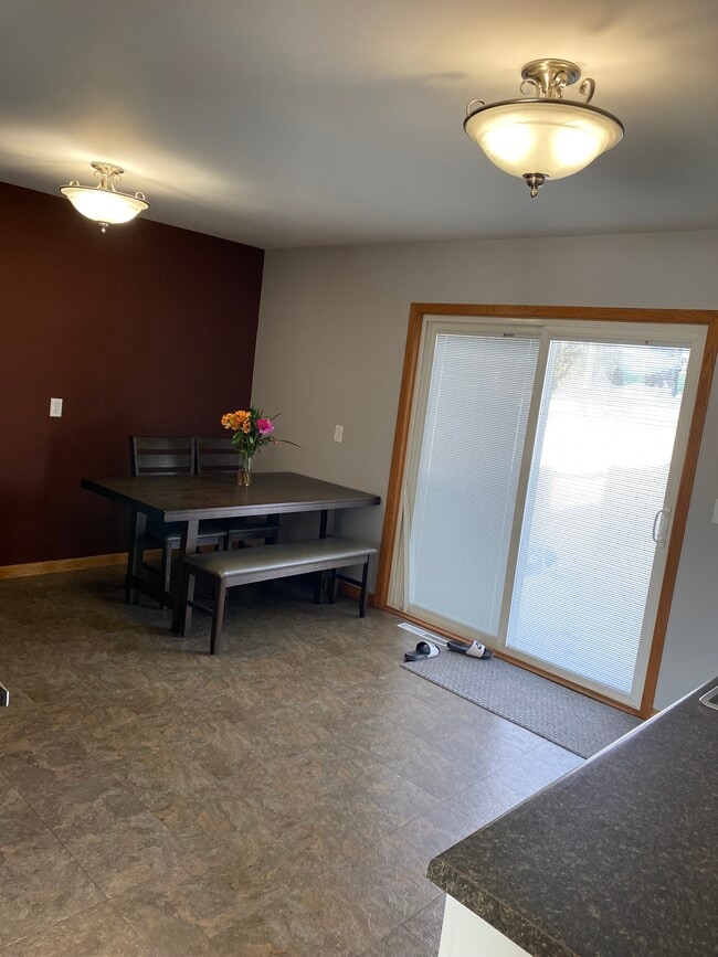 Foto del edificio - 808 Davis St