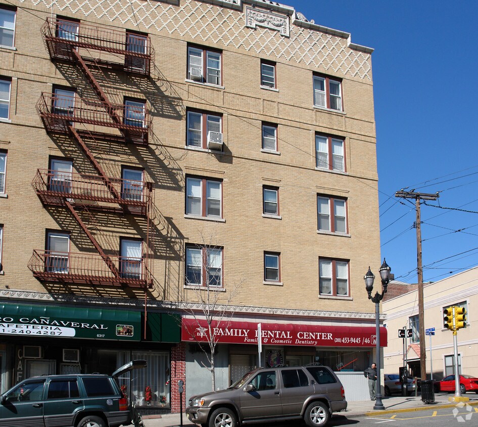 Building Photo - 6315 Park Ave