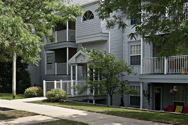Foto del edificio - 4139 Valley Ridge Dr