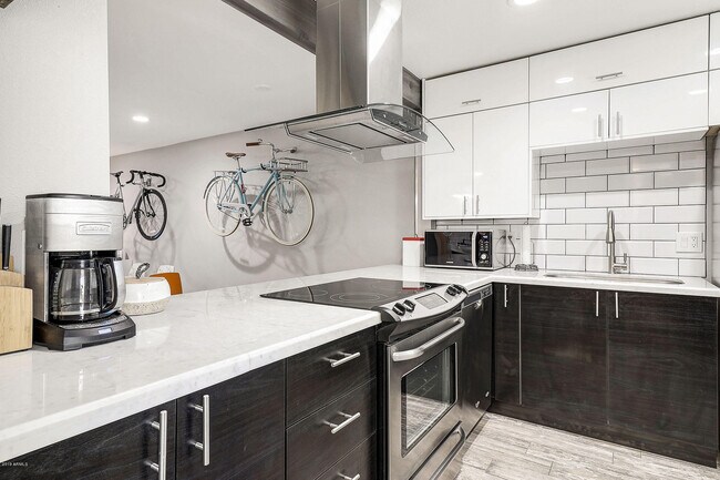 Foto del edificio - 3635 E Turney Ave