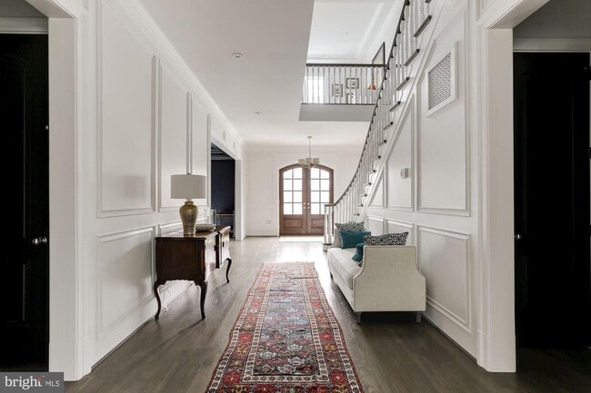 Building Photo - 9165 Old Dominion Dr