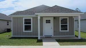 Building Photo - 17317 Avondale Cir