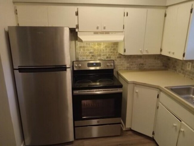 Foto del edificio - 2309 Evelyn Duplex