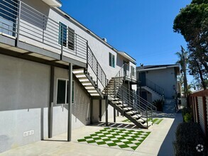 Building Photo - 4525 Wilson Ave