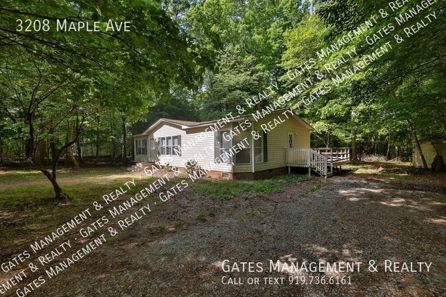 Building Photo - Lovely home on peaceful, wooded lot