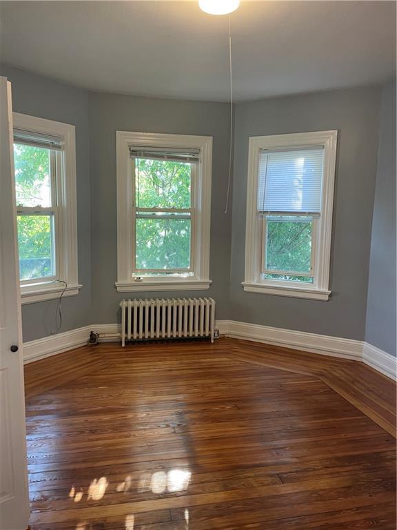 Foto del edificio - 84 Ayrault St