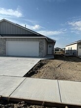 Building Photo - 12948 E Blake St
