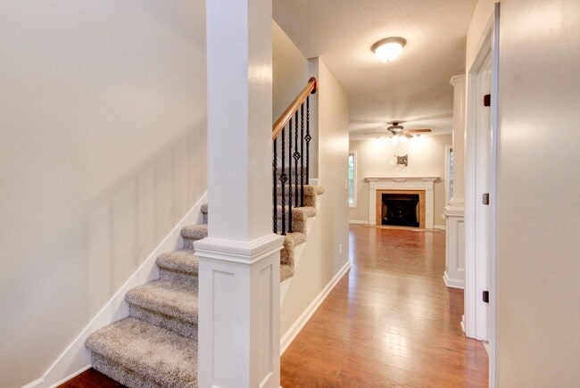 Building Photo - Stunning Brick Front Home With Fireplace A...