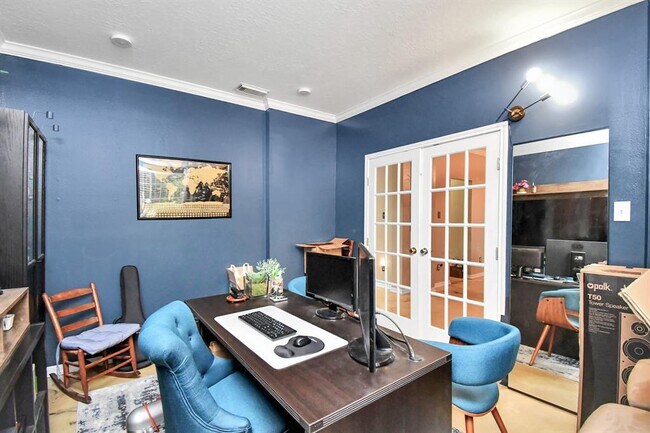 Foto del edificio - 15606 Claremont Ct