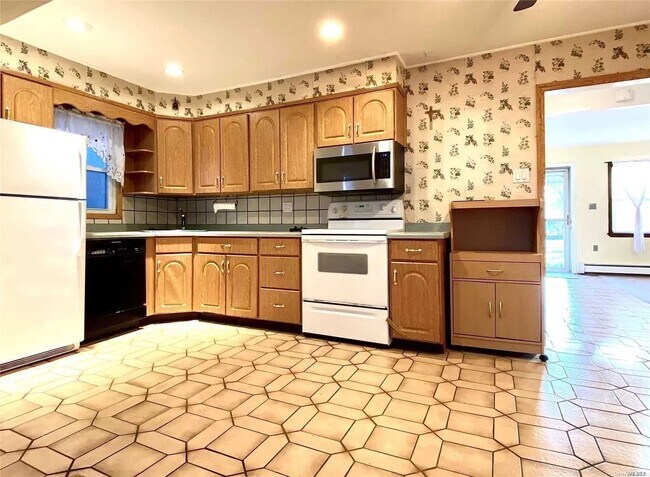 Foto del edificio - 333 Loring Rd