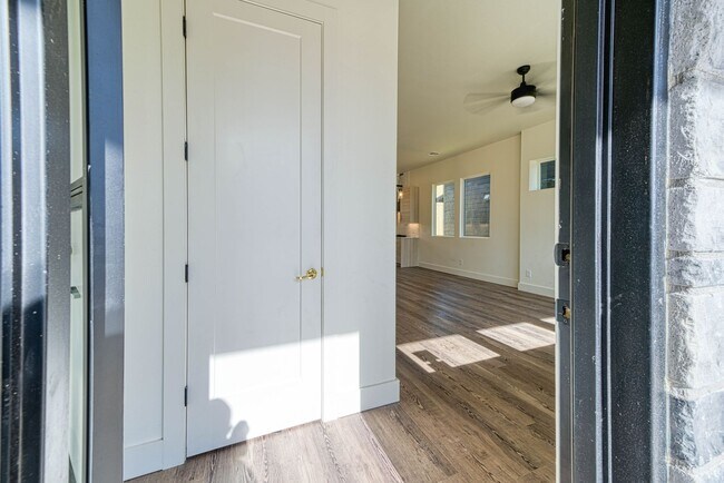Foto del edificio - 2528 NW 129th St