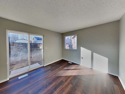 Foto del edificio - 12191 Newport Dr