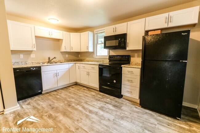 Foto del edificio - Comfortable 3 bedroom house located in quiet part of Manhattan