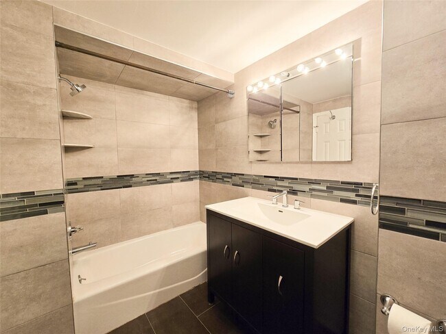 Foto del edificio - 59-27-5971 71st St