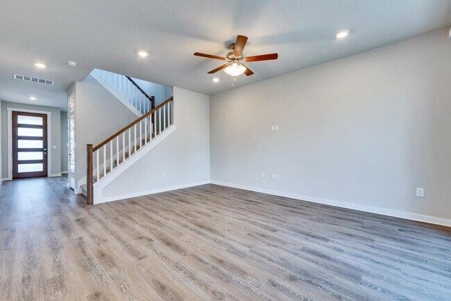 Building Photo - 1912 Ruger Pass