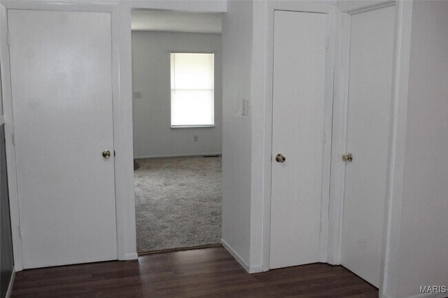 Foto del edificio - 2946 Mayer Dr