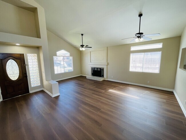 Building Photo - Provence Dr.