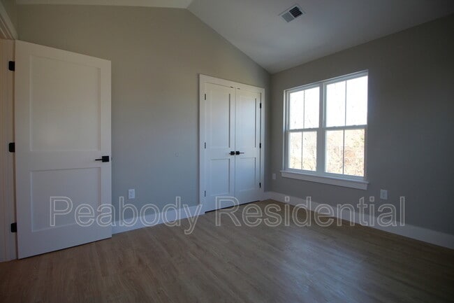 Foto del edificio - 224 Mill Race Dr