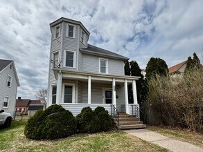 Building Photo - 1430 36th St