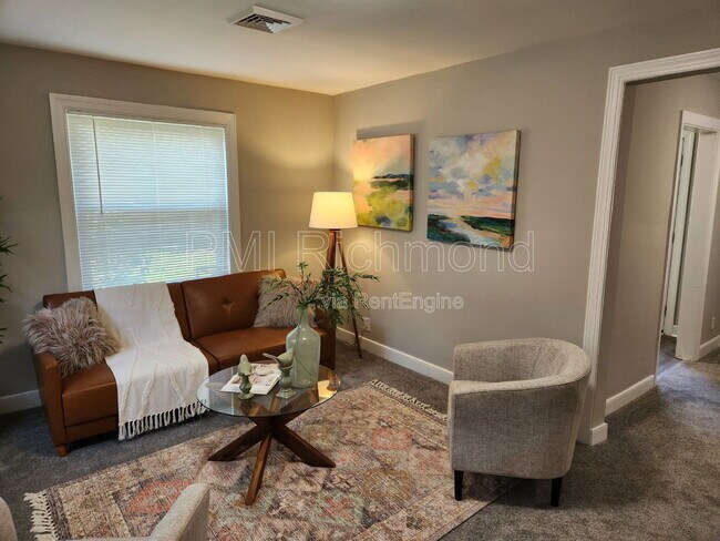 Foto del edificio - 3354 Chapel Dr