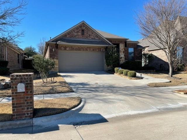Primary Photo - 2712 Golfview Dr