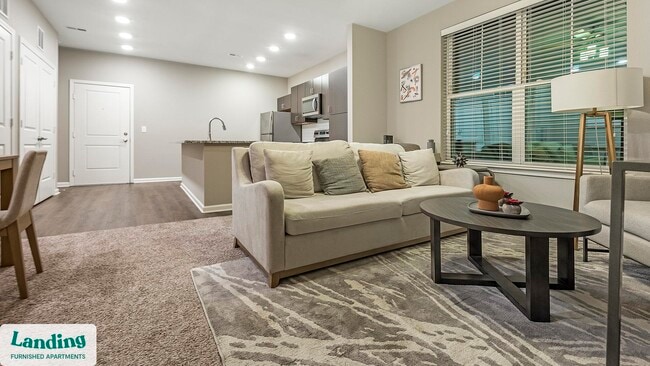 Building Photo - 16346 Lydia Hill Dr