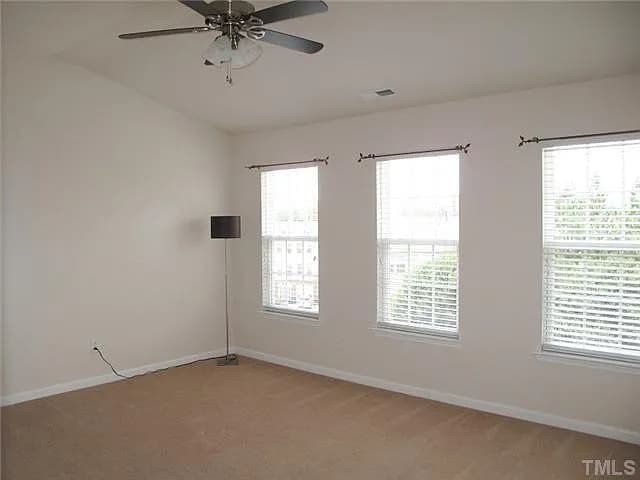 Building Photo - Room in Townhome on Coral Creek Ln