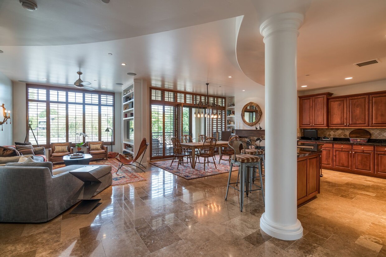 Foto principal - Rates Vary: $7,495 - $12,495