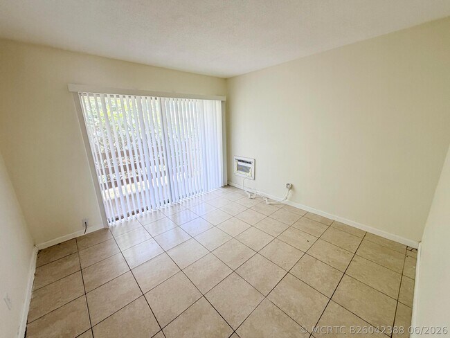Building Photo - 3030 NW 43 Terrace