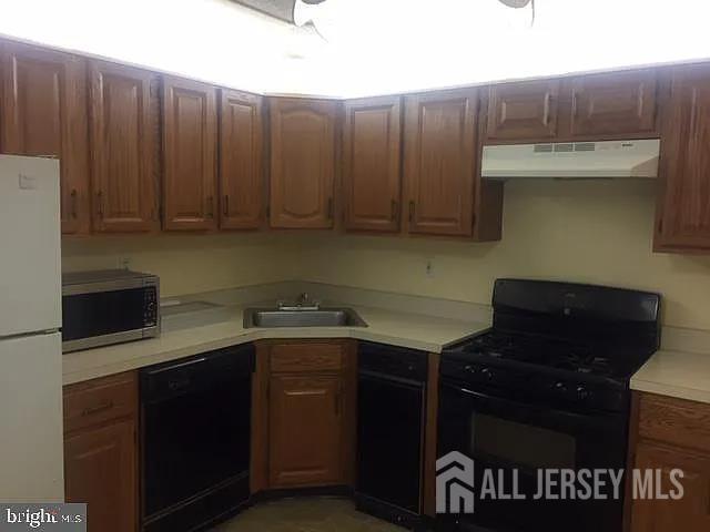 Foto del edificio - 72 Joyner Ct