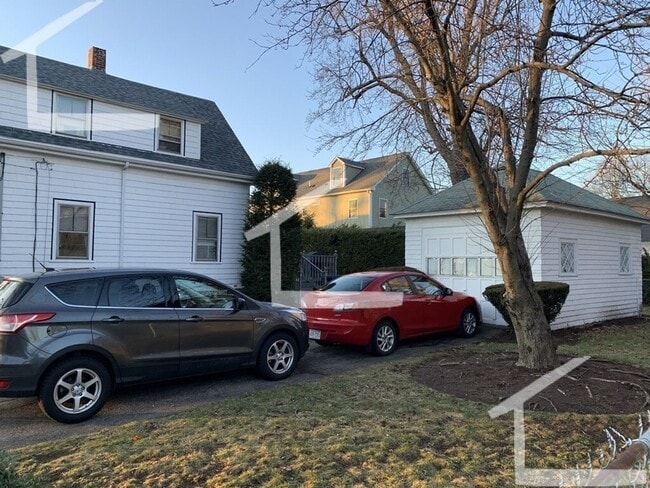 Single family in Newton - Single family in Newton House