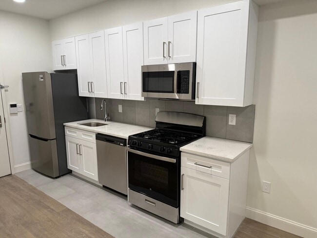 Unit 201 - 186 Market St