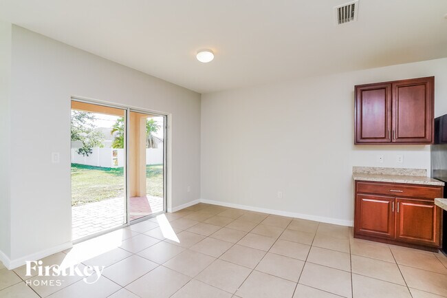 Foto del edificio - 2711 SW 9th Ave