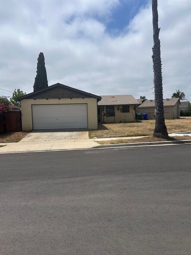 Primary Photo - 2862 Mimika Pl