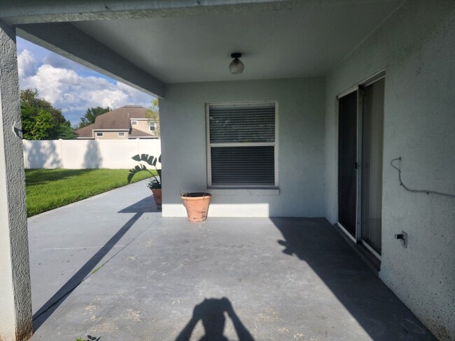 Foto del edificio - Spacious 3bed/2.5 bath Home in Orlando