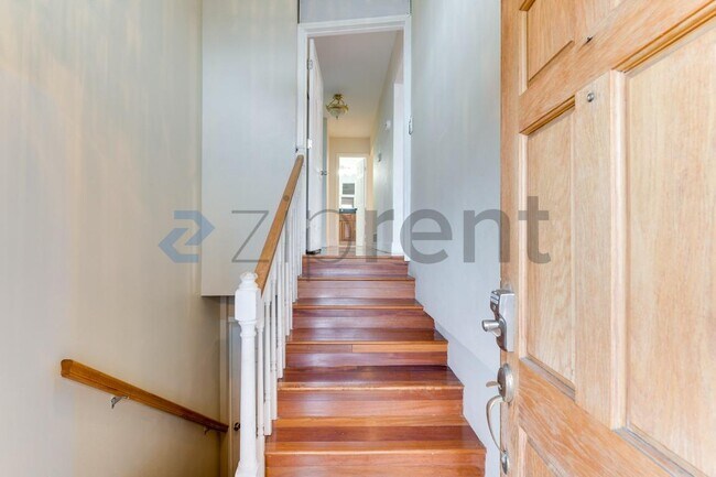 Foto del edificio - 10123 Cornell Ave S