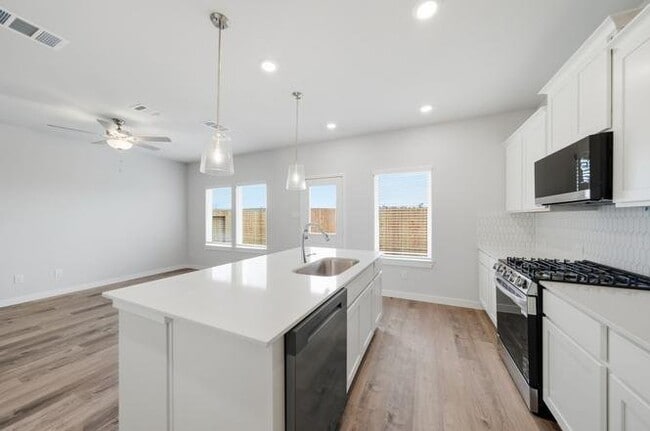 Building Photo - 3327 Young Clover Wy